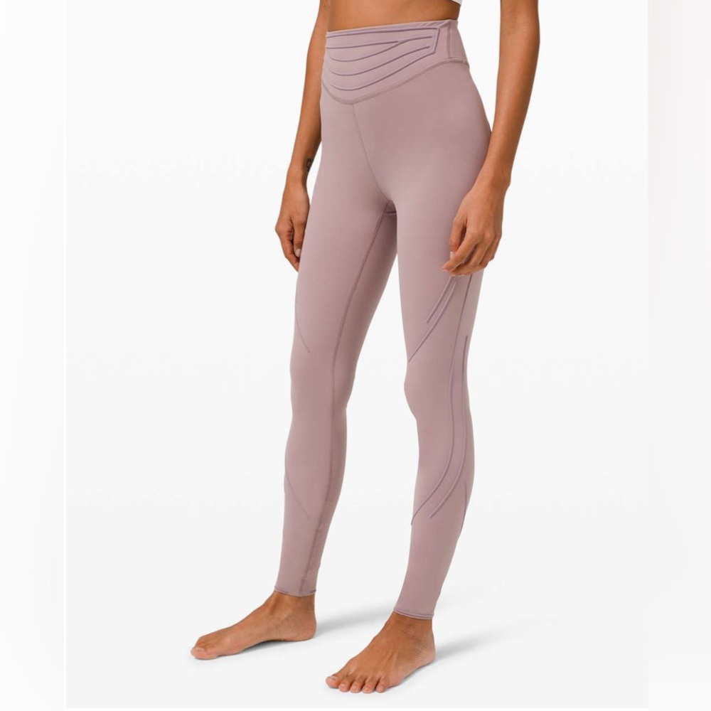Lululemon Get In Line Super High Rise 28 Violet Verbena Leggings 6 Gym Athletic